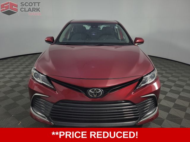 2021 Toyota Camry LE photo 2