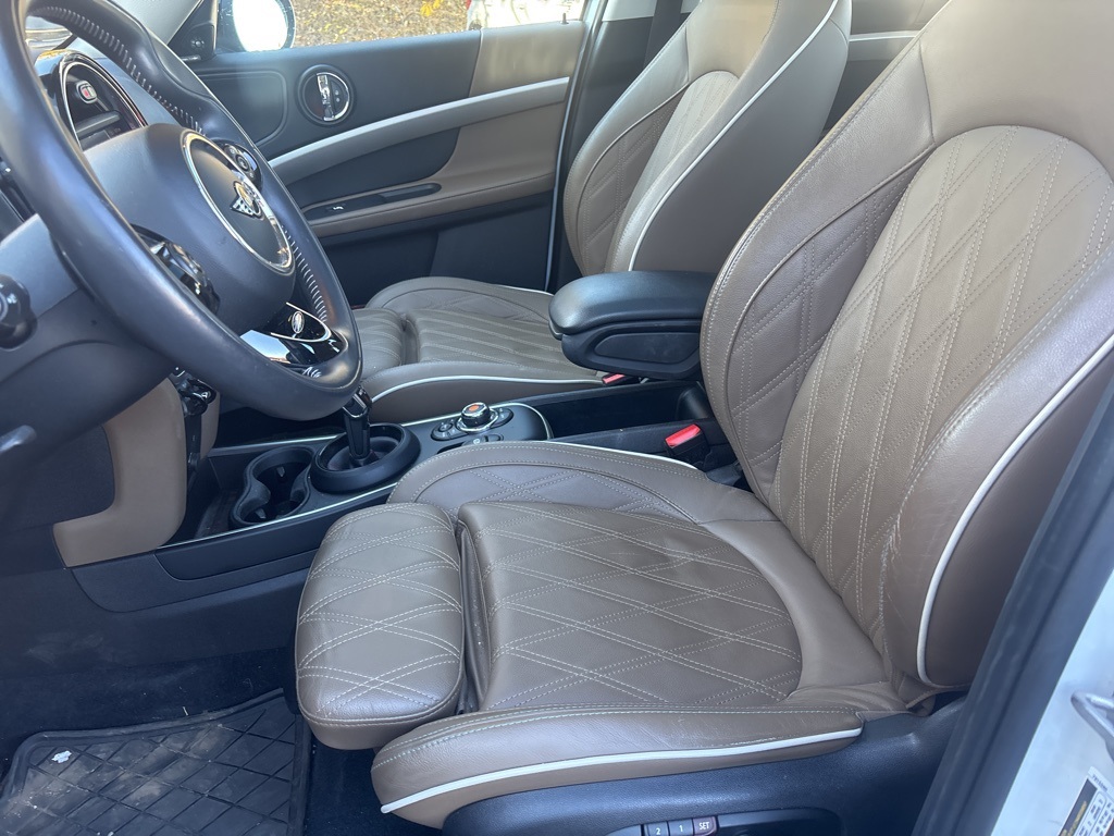 2020 Mini Cooper S Iconic photo 3