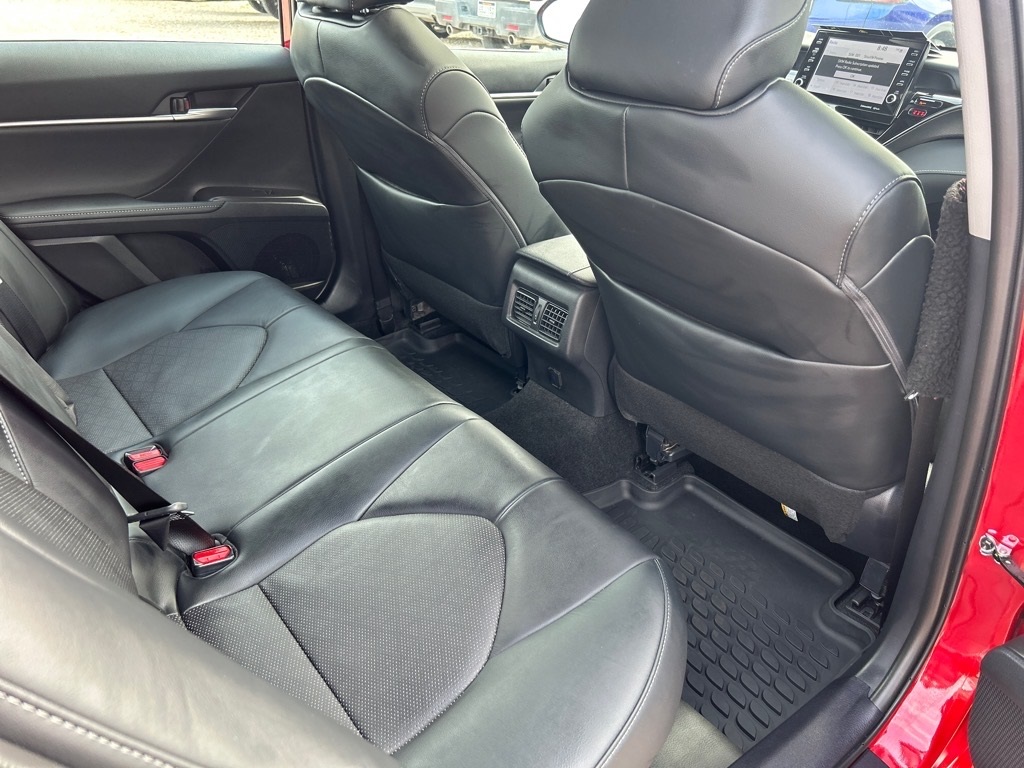 2024 Toyota Camry Hybrid XSE photo 18
