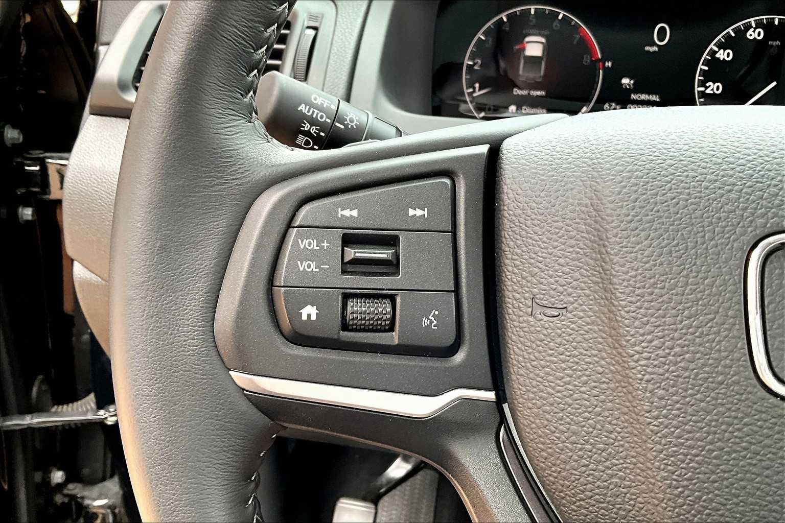 2024 Honda Ridgeline RTL photo 19