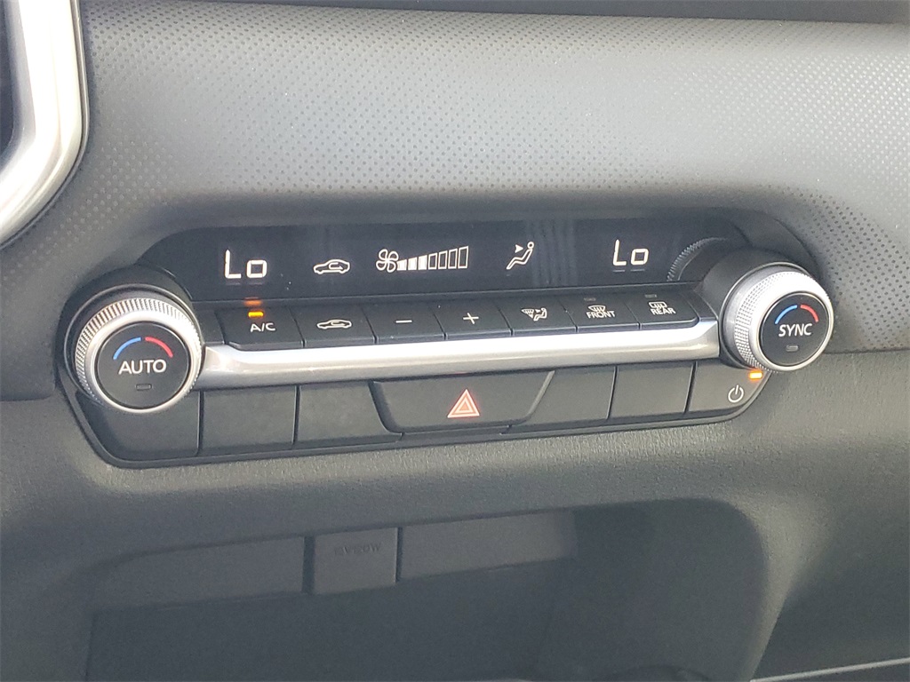 2025 Mazda CX-50 2.5 Select photo 22