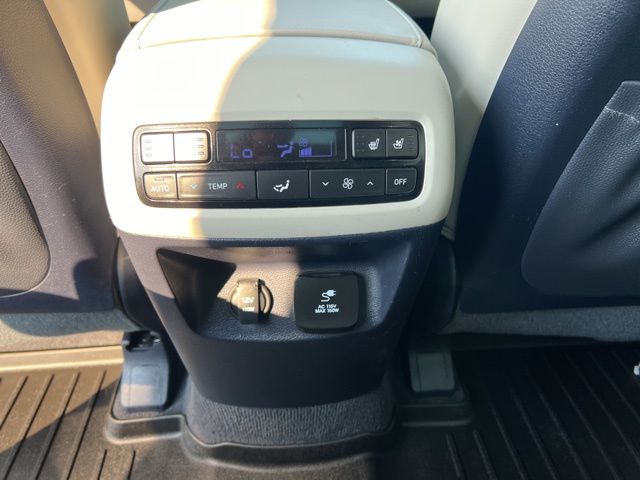 2022 Hyundai Palisade Limited photo 17