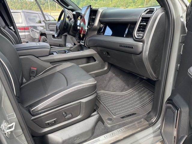 2026 Ram 2500 Limited photo 27