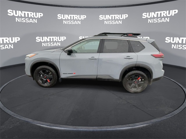 2025 Nissan Rogue SV photo 5
