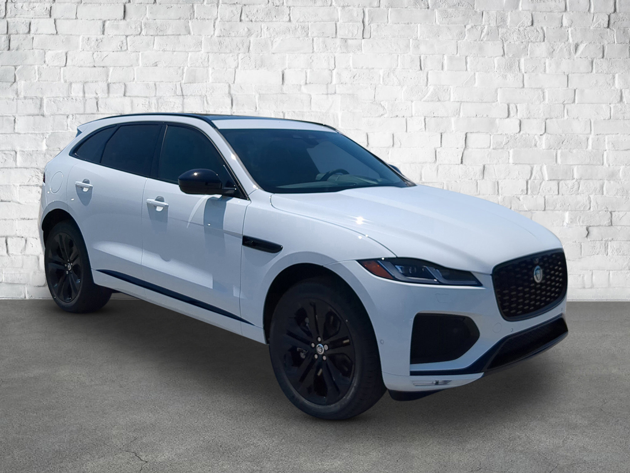 2026 Jaguar F-PACE P250 R-Dynamic S photo 5