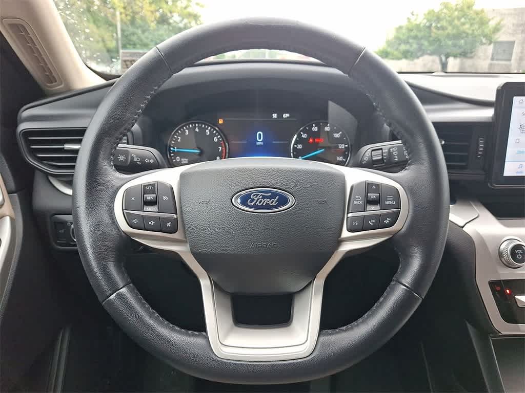 2022 Ford Explorer XLT photo 17