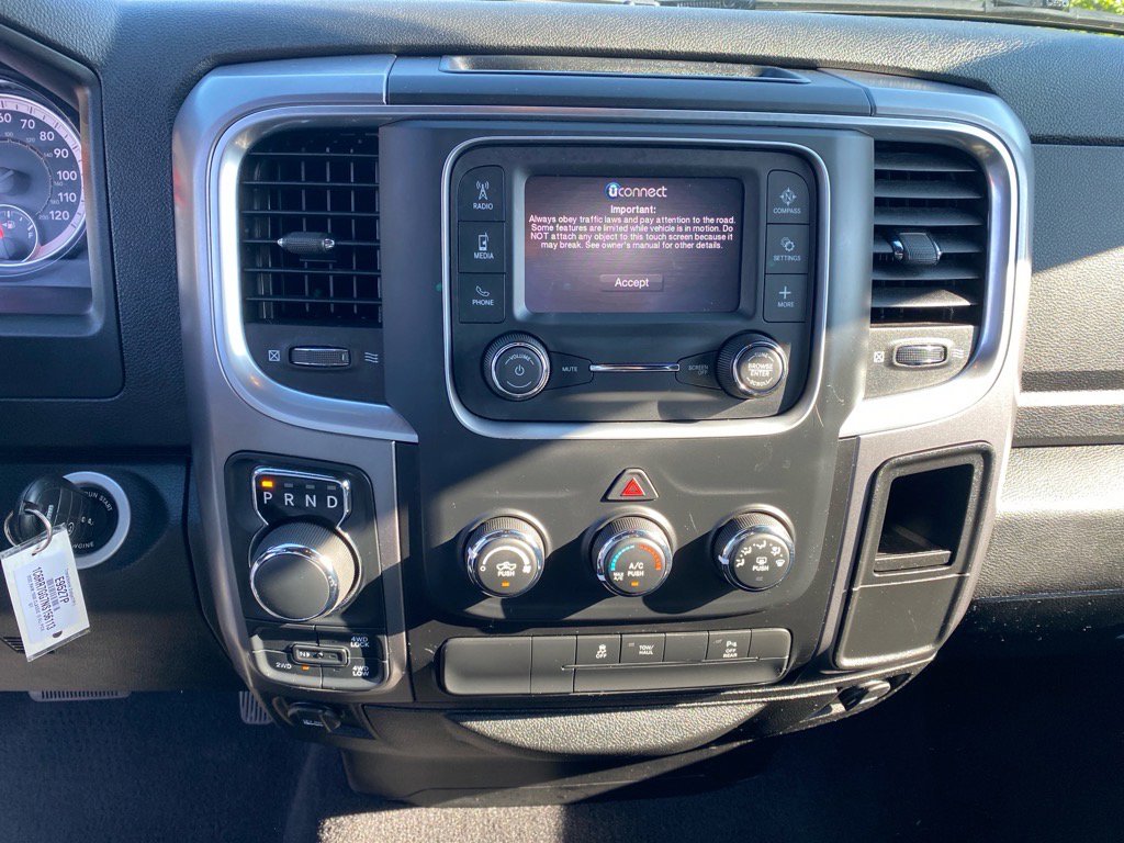 2022 Ram 1500 Classic Warlock photo 11