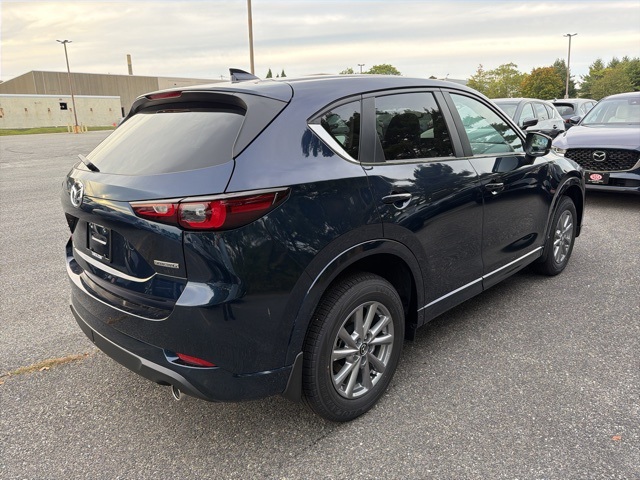 2025 Mazda CX-5 2.5 S Preferred photo 3