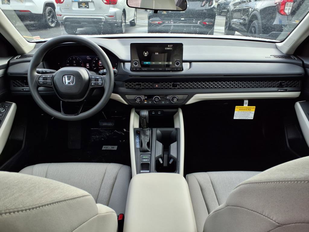 2025 Honda Accord LX photo 5