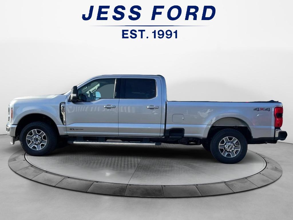 2024 Ford F-350 Lariat photo 4