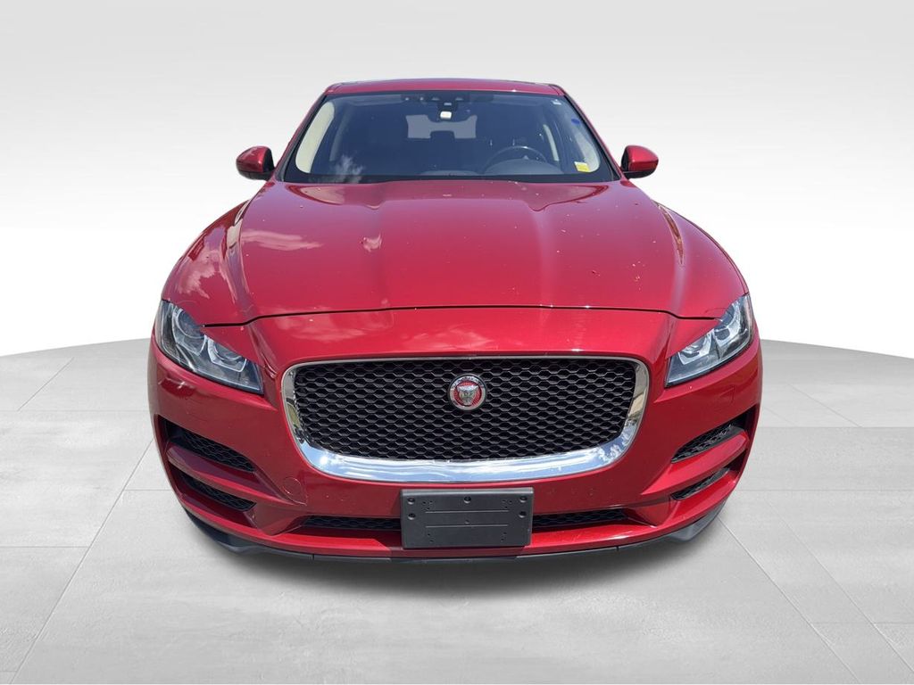 2020 Jaguar F-PACE Prestige photo 9