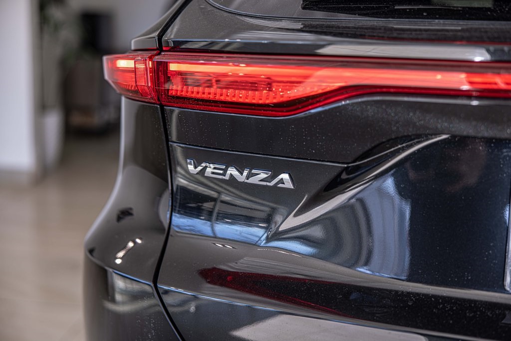 2022 TOYOTA VENZA - Image 15