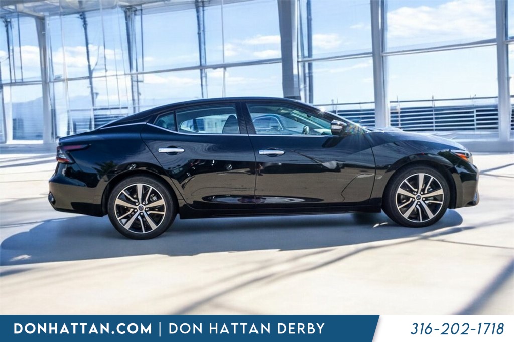 2023 Nissan Maxima SV photo 32