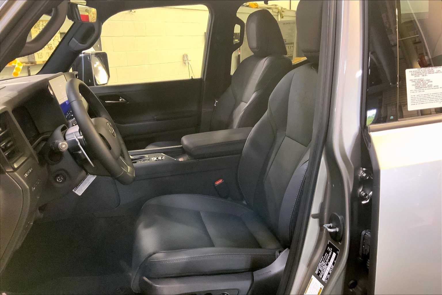 2025 Lexus GX 550 Overtrail+ photo 9
