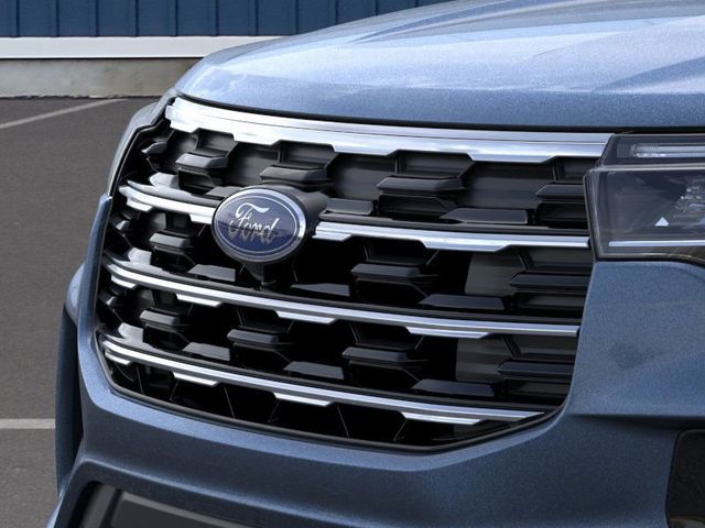 2025 Ford Explorer photo 13