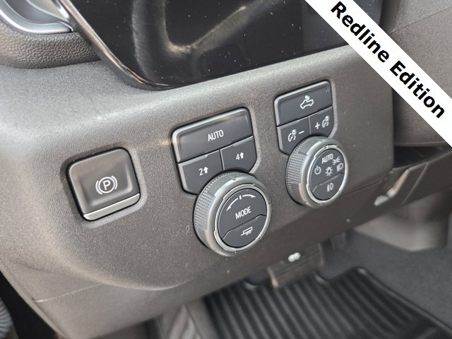 2022 Chevrolet Silverado RST photo 20