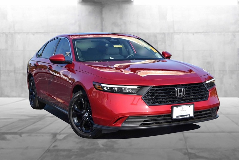2024 Honda Accord 1.5T EX photo 2