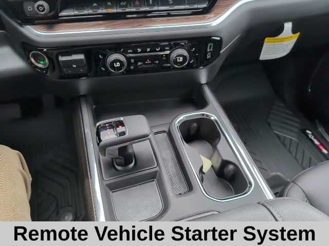 2025 Chevrolet Silverado 1500 LT Trail Boss photo 3
