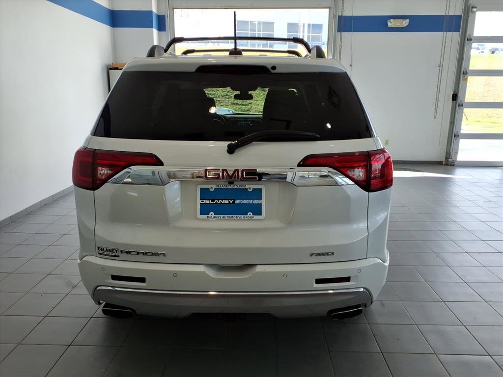 2019 Gmc Acadia Denali photo 3
