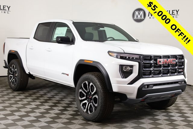 2025 GMC Canyon AT4's photo