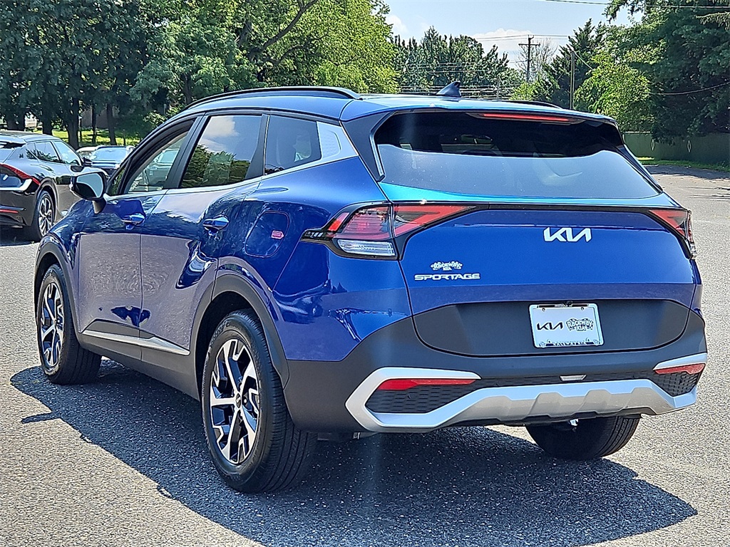 2025 Kia Sportage EX photo 5