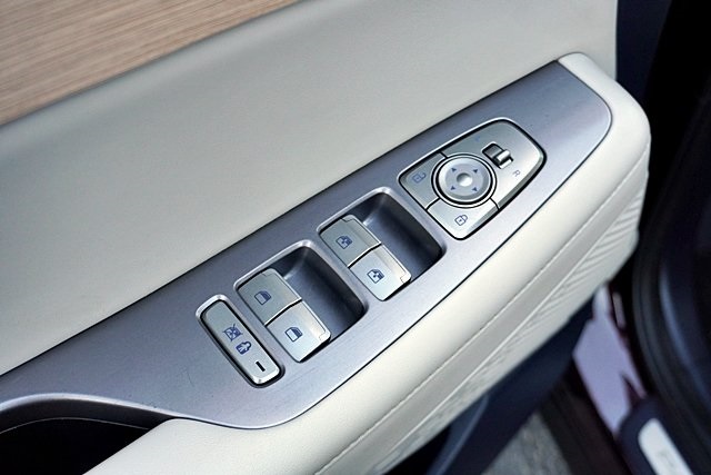 Used 2024 Red Hyundai Limited image 27