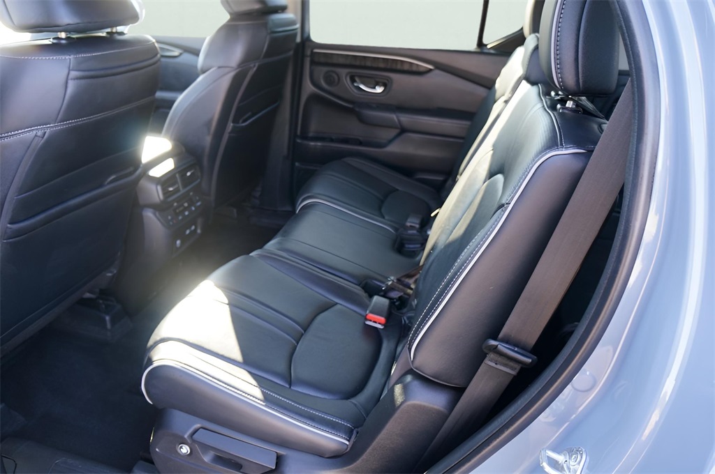2023 Honda Pilot Elite photo 3