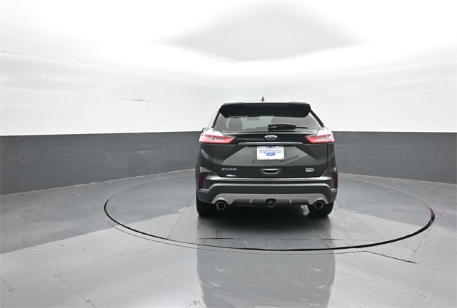 2019 Ford Edge SEL photo 4