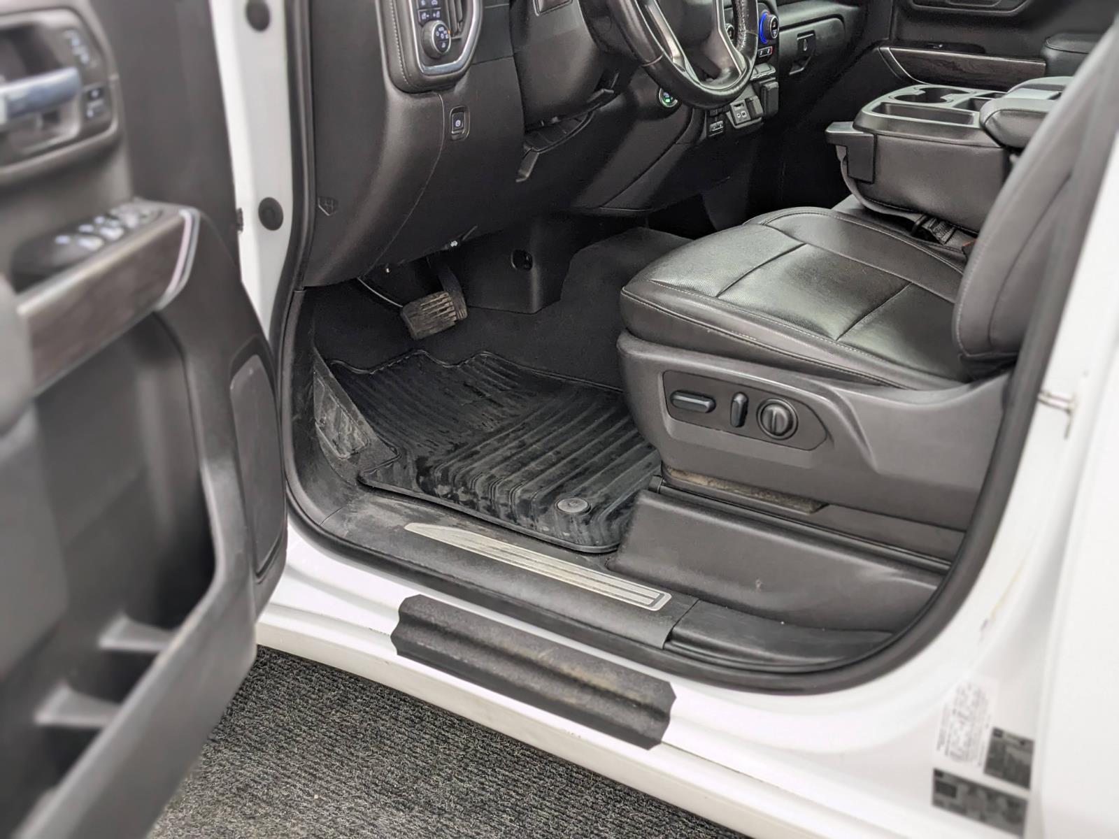 2022 Chevrolet Silverado 2500HD LTZ photo 22