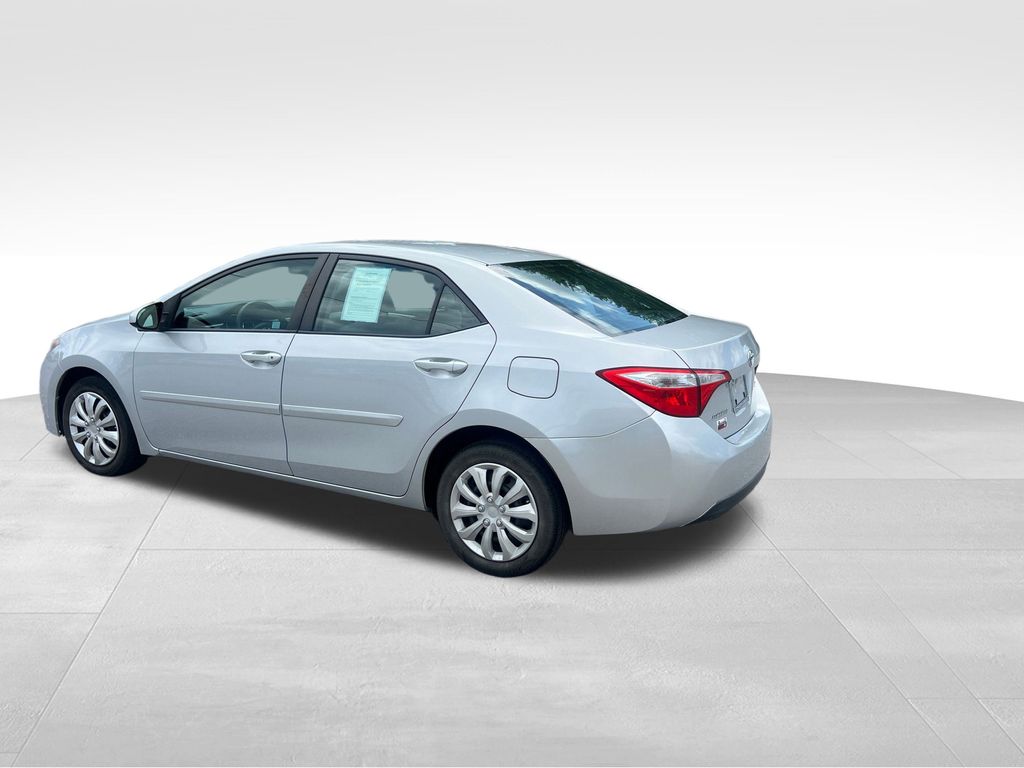 2014 Toyota Corolla LE photo 3
