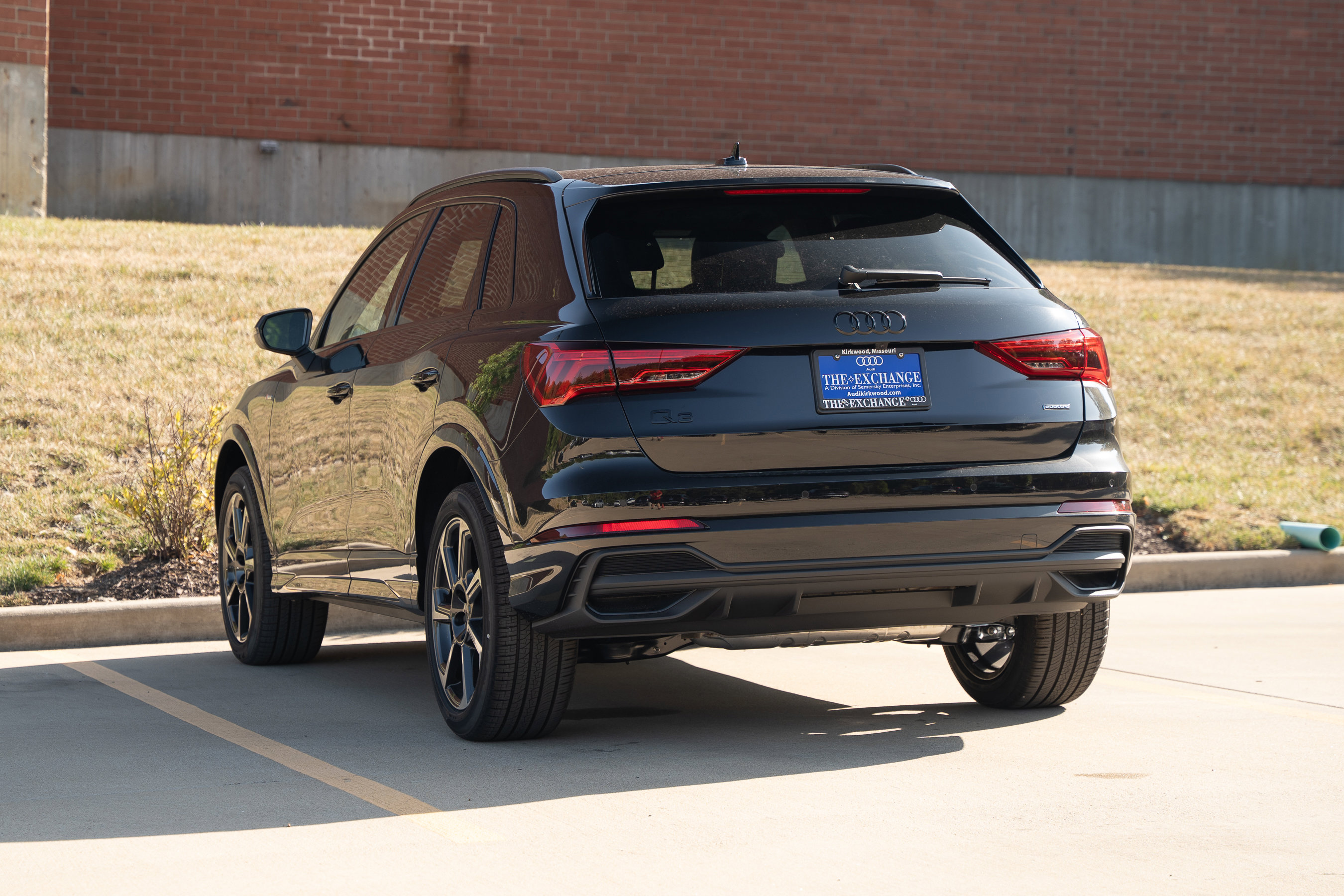 2025 Audi Q3 S line Premium Plus photo 4