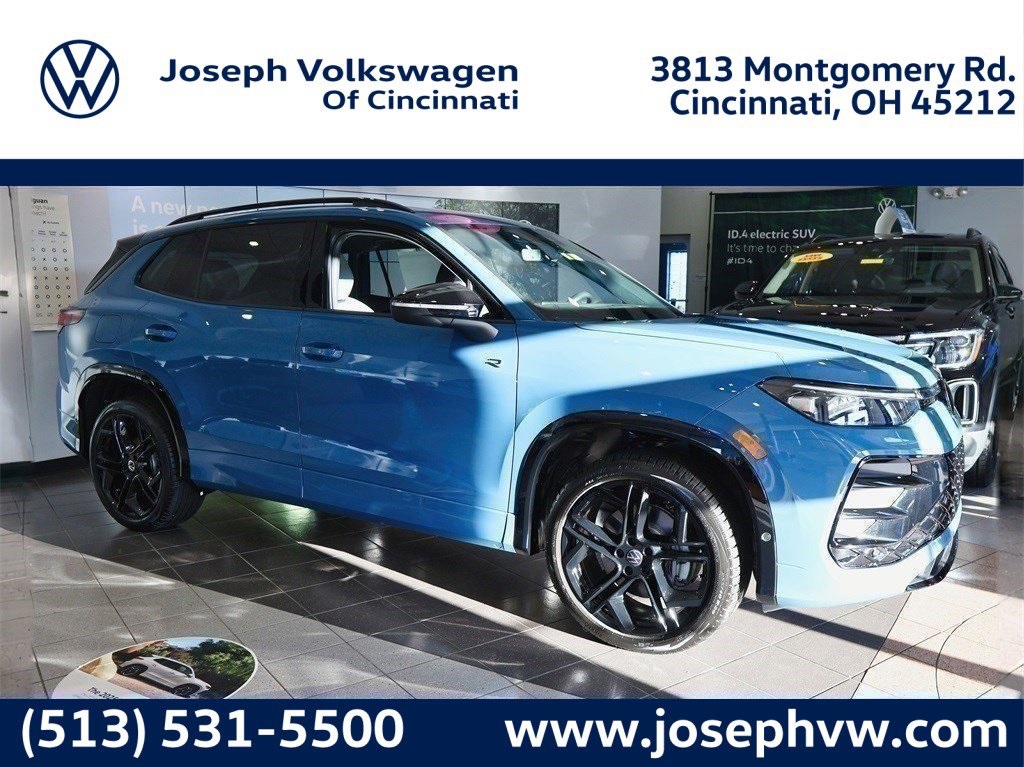 2026 Volkswagen Tiguan Comfortline R-Line Black