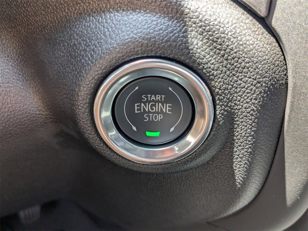 2025 Chevrolet Silverado 1500 Custom photo 17