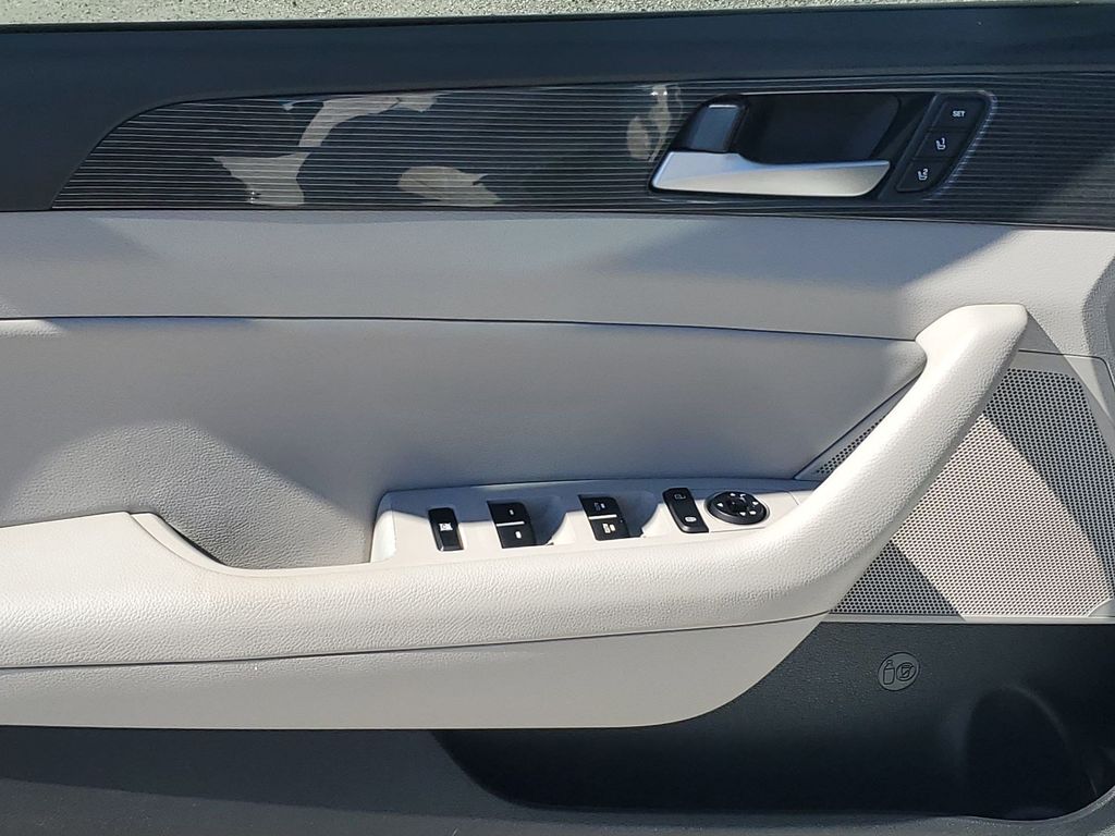 2019 Hyundai Sonata Limited photo 36