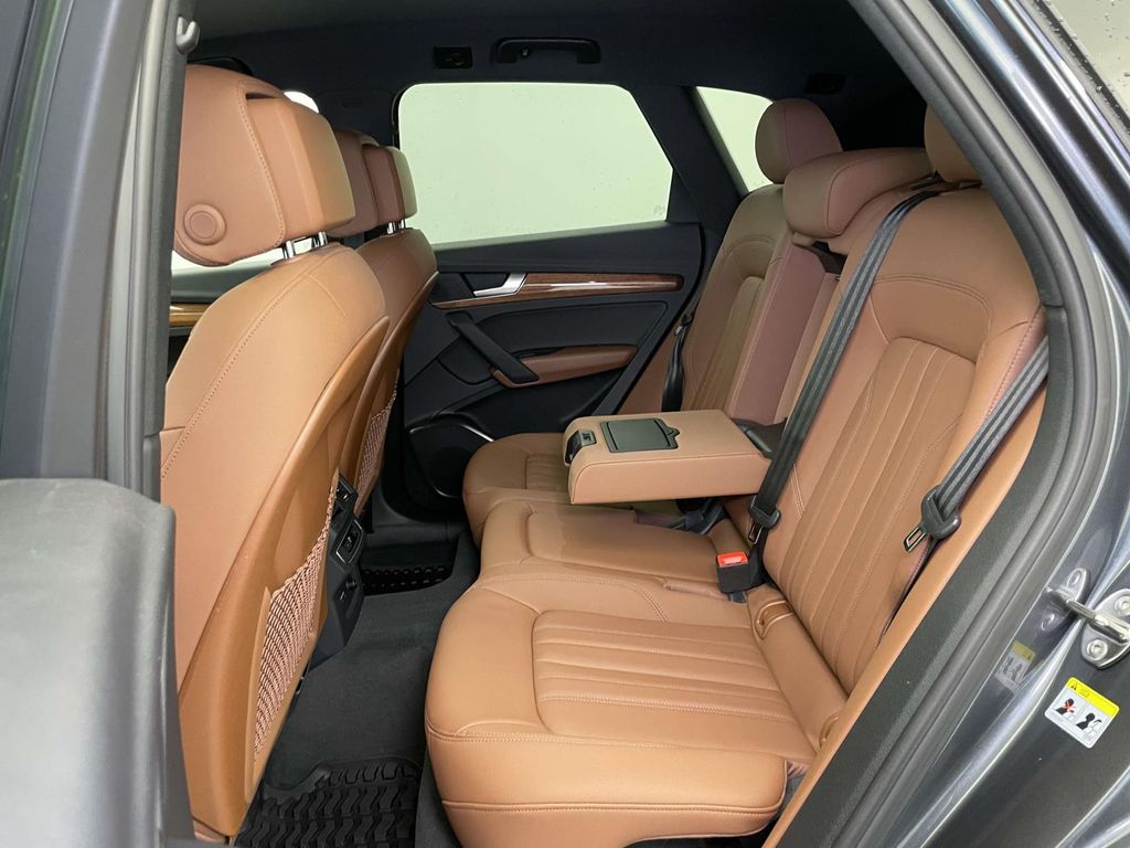 2023 Audi Q5 45 S line Premium photo 17