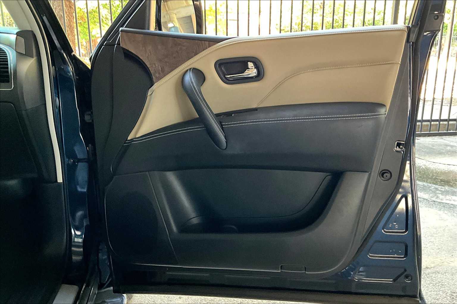 2023 Infiniti QX80 Premium Select photo 19