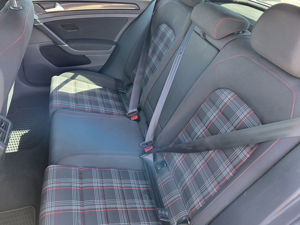2017 Volkswagen Golf GTI S photo 26
