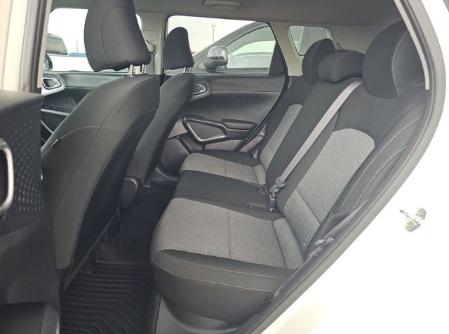 2022 Kia Soul GT-Line photo 7