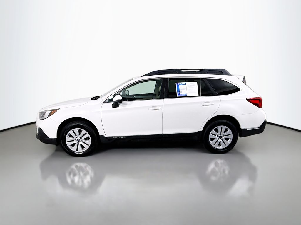 2019 Subaru Outback Premium photo 8