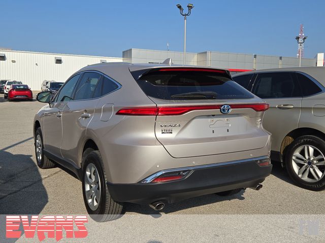 2021 Toyota Venza LE photo 2