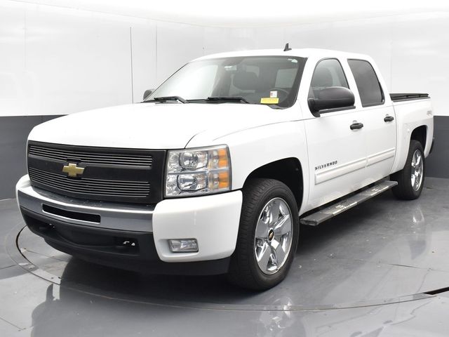 2011 Chevrolet Silverado 1500 LT photo 13