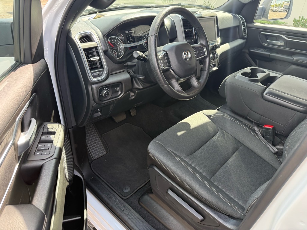 2025 Ram 1500 Big Horn photo 9
