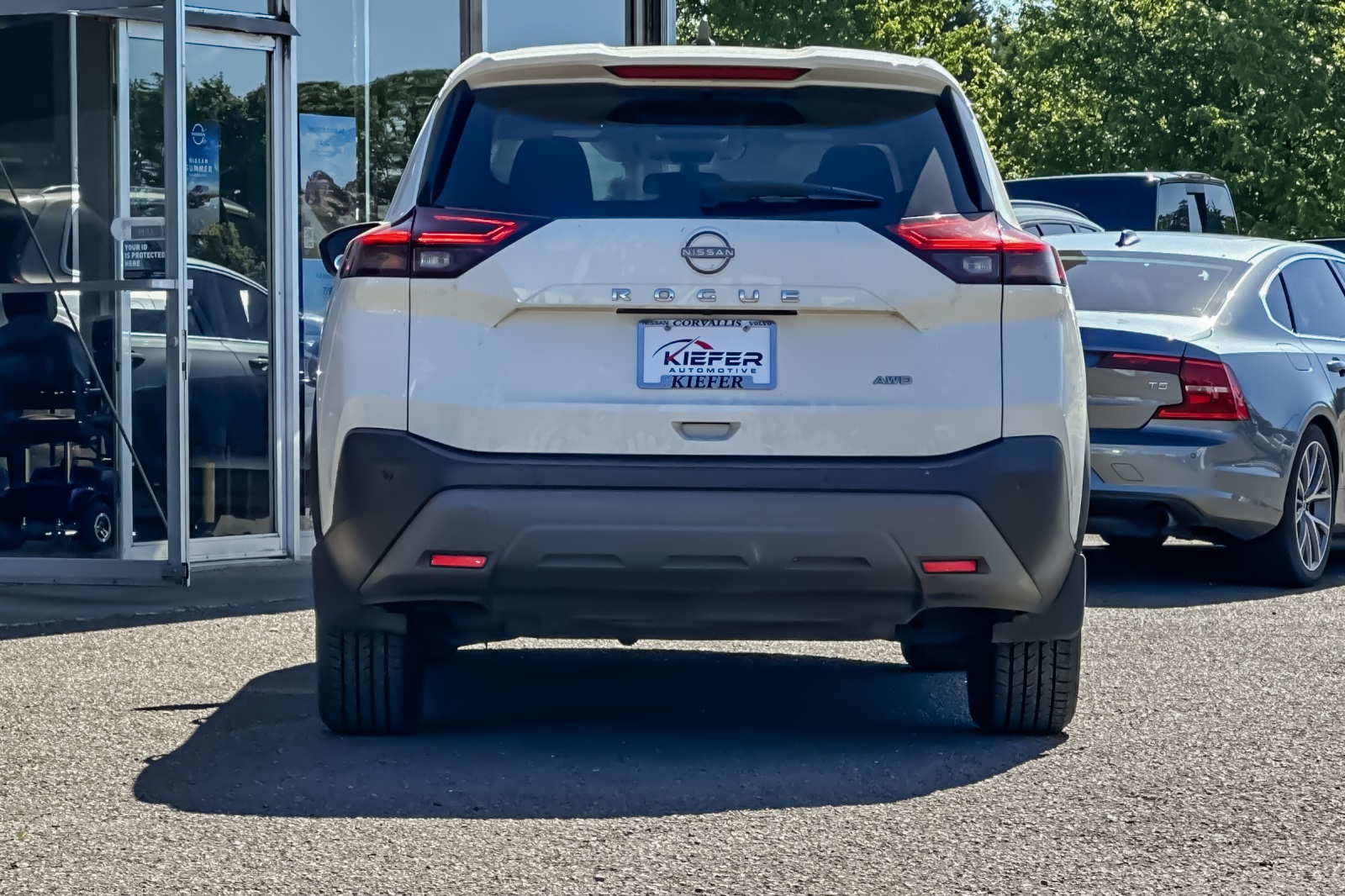 2022 Nissan Rogue S photo 3