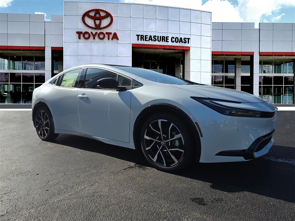 2026 Toyota Prius XSE Premium's photo