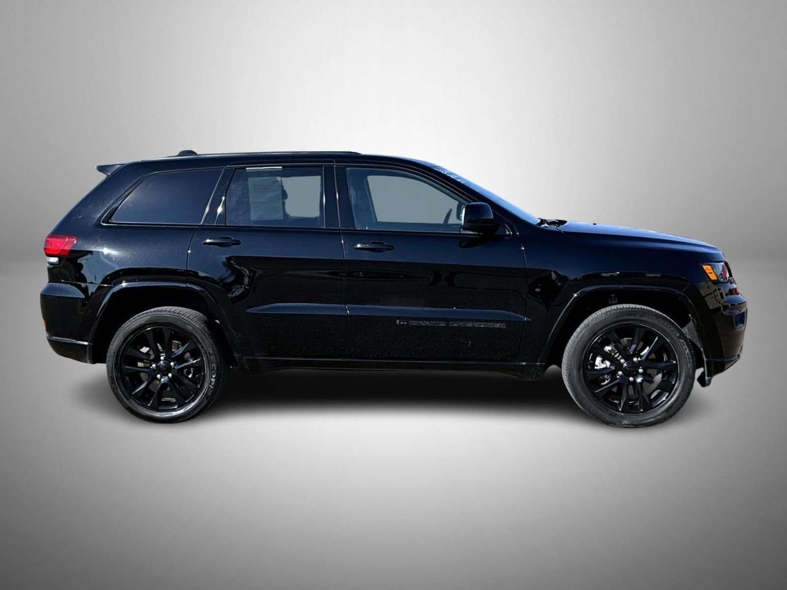 2022 Jeep Cherokee Laredo X photo 4