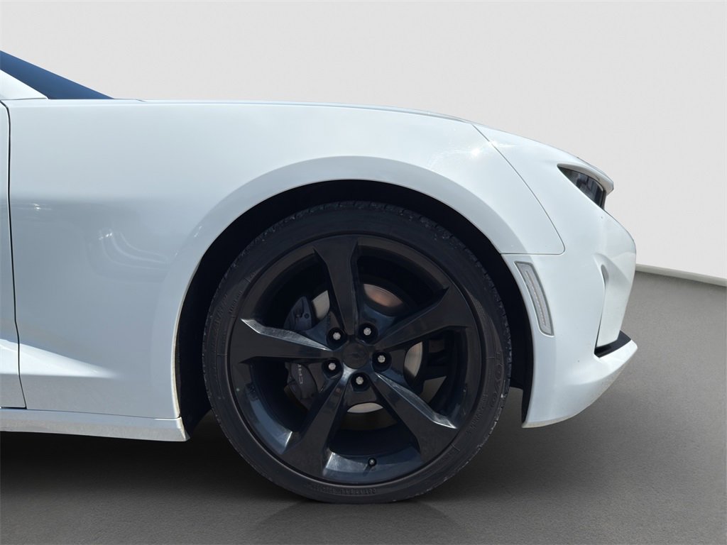 Used 2020 Chevrolet Camaro LT1 with VIN 1G1FF1R79L0148692 for sale in Kansas City