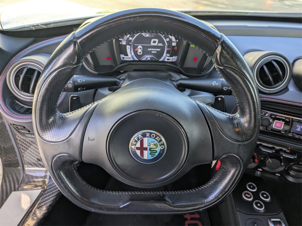 2016 Alfa Romeo 4C Coupe photo 14