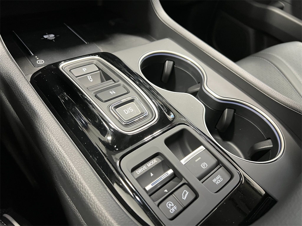 2025 Honda Pilot Elite photo 16