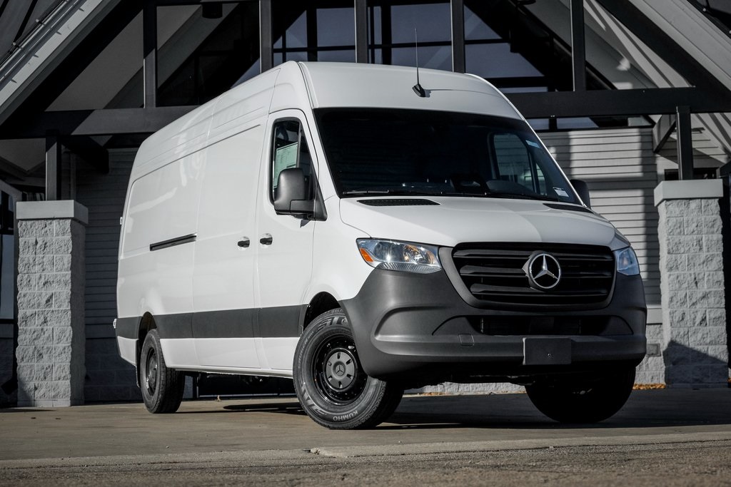 2026 Mercedes-Benz Sprinter Cargo Van Base's photo