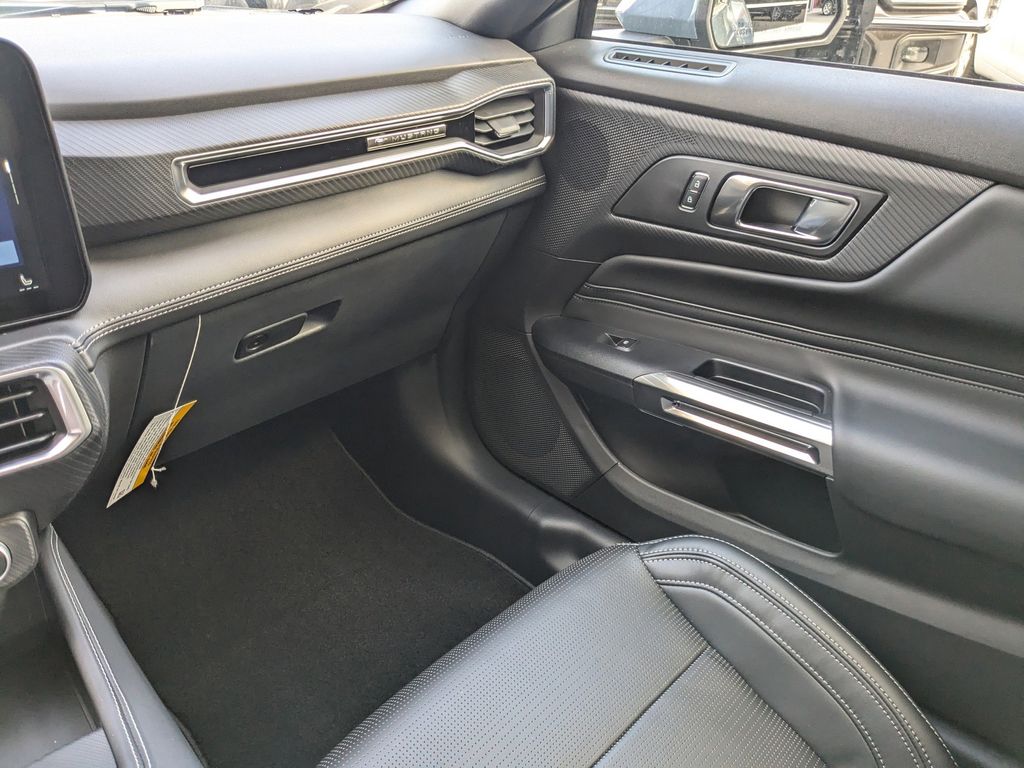 2025 Ford Mustang GT Premium Convertible photo 16